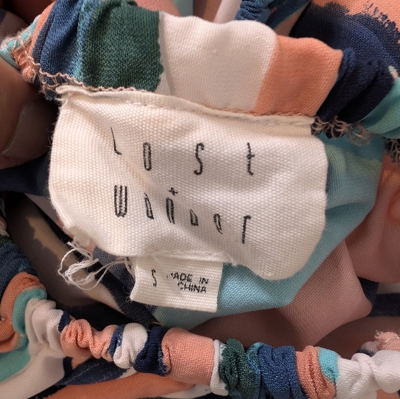 💘 Lost + Wander Santorini Off the Shoulder Romper S - Picture 8 of 9